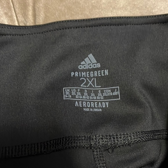 Adidas women’s cycling shorts, black with adidas stripe on each leg - Picture 9 of 10